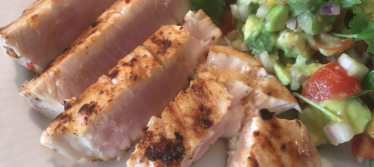 Stekt tonfisk med mangosalsa